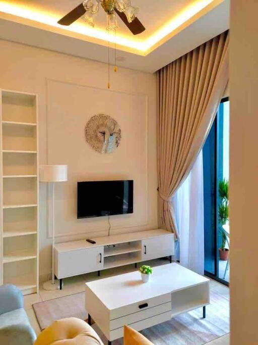 Millerz 3r2b Near Midvalley 3 Beds 3 Bedrooms Staycation Choice *