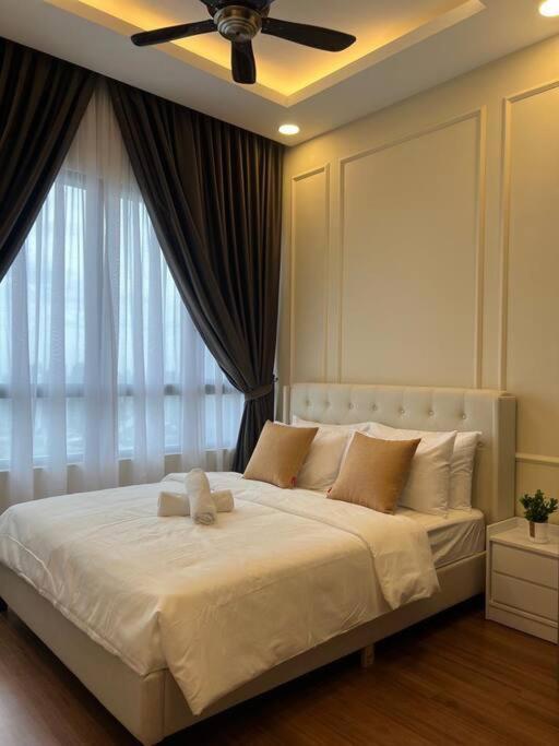 Millerz 3r2b Near Midvalley 3 Beds 3 Bedrooms Staycation Choice Pangsapuri