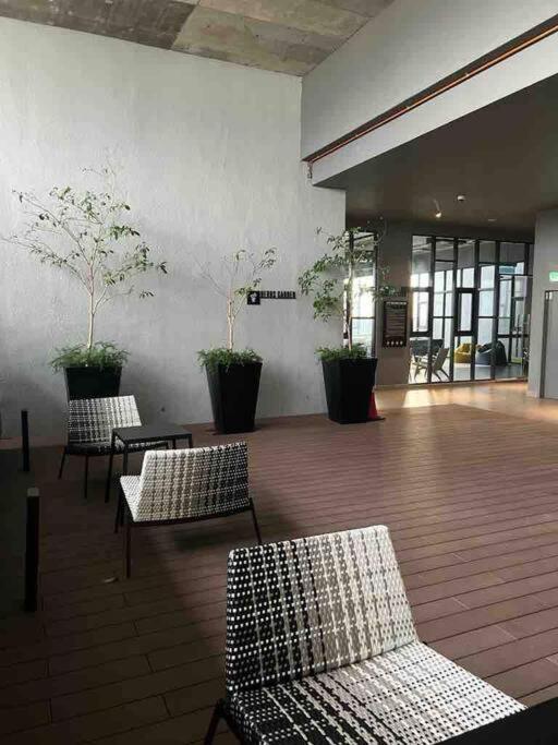 Millerz 3r2b Near Midvalley 3 Beds 3 Bedrooms Staycation Choice Pangsapuri
