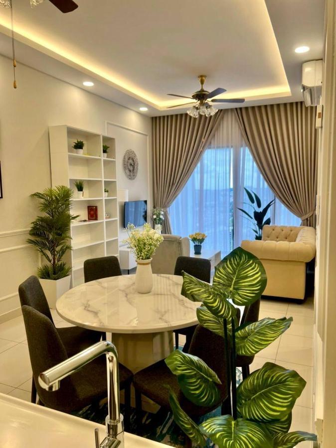 Pangsapuri Millerz 3r2b Near Midvalley 3 Beds 3 Bedrooms Staycation Choice